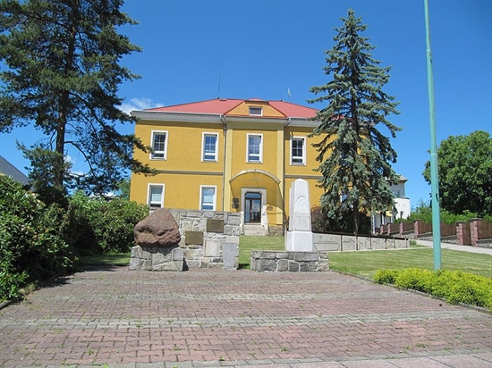 ZŠ a MŠ Pustá Polom